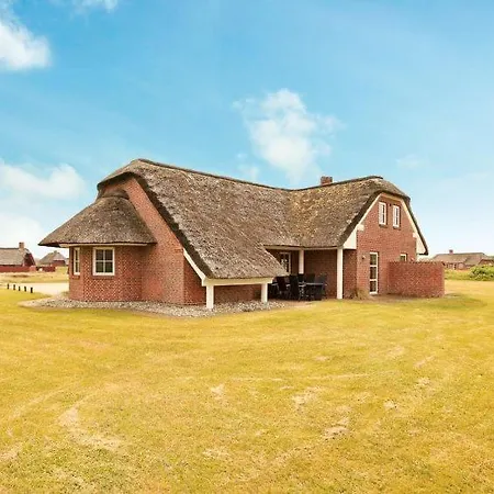 Sleeps 10 Pool Wifi